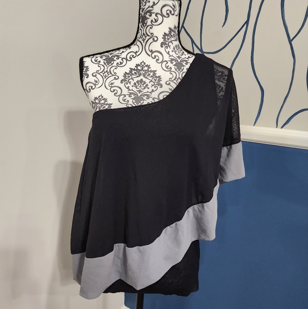 NWOT Sweet Pea One Shoulder Asymetrical Top